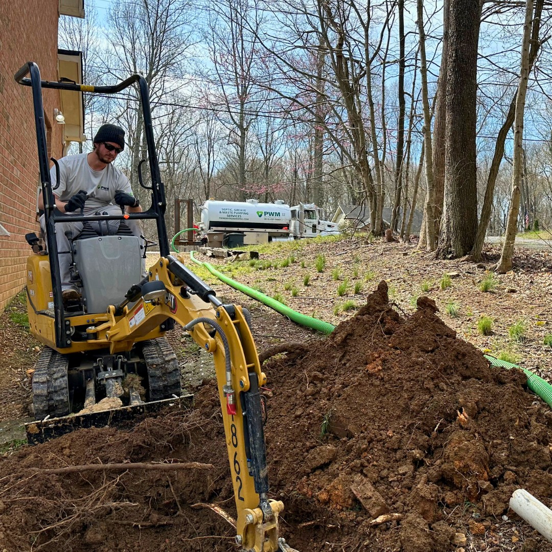Pwm environmental septic tank pumping installation in middle